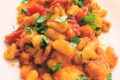 Li Chjusoni Galluresi con rana pescatrice e pomodorini